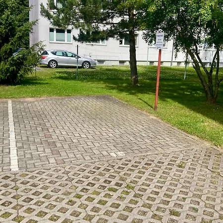 Jj-aparts - Nahe Flughafen, Porsche, Bmw Apartment Wiedemar